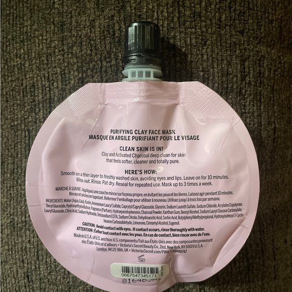 VICTORIAS SECRET PINK DETOX TIME CHARCOAL PURIFYING CLAY FACE MASK 1.7 oz New - Picture 3 of 3